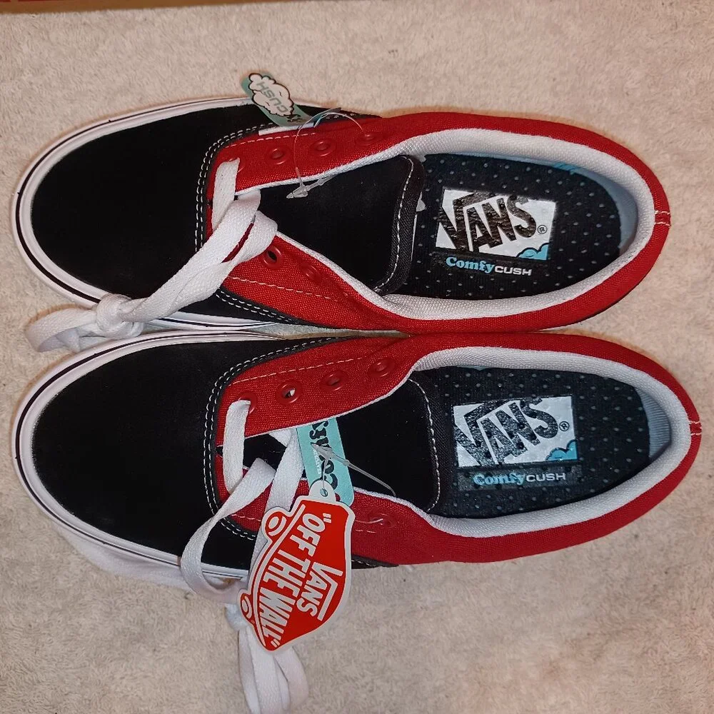 Vans Men's 4.5/Women's 6 Black & Red Chili Pepper Comfycush VN0A3WM92QE